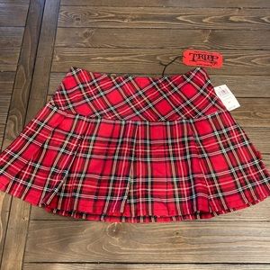Pleated plaid mini skirt